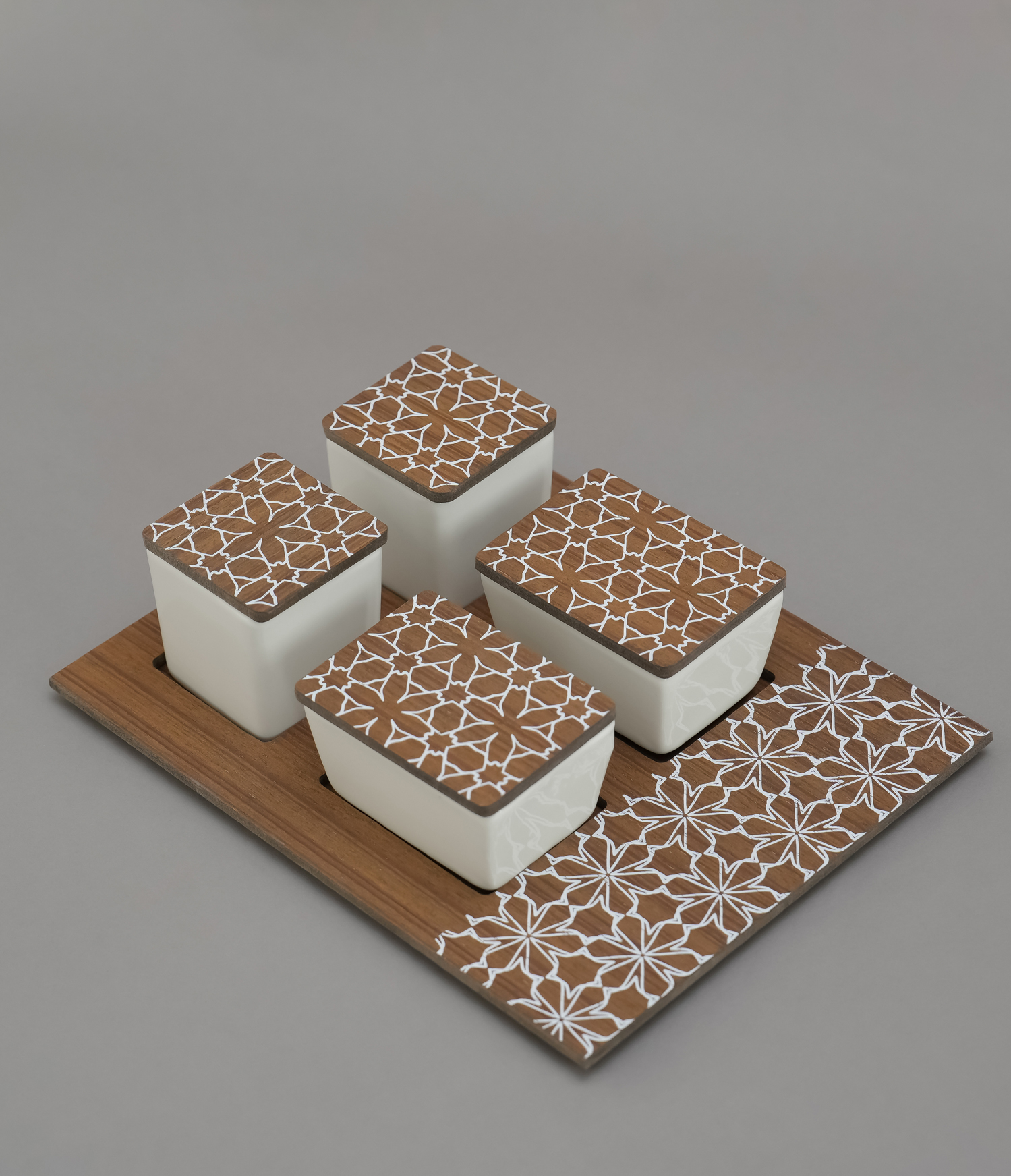 صينية المكسرات 