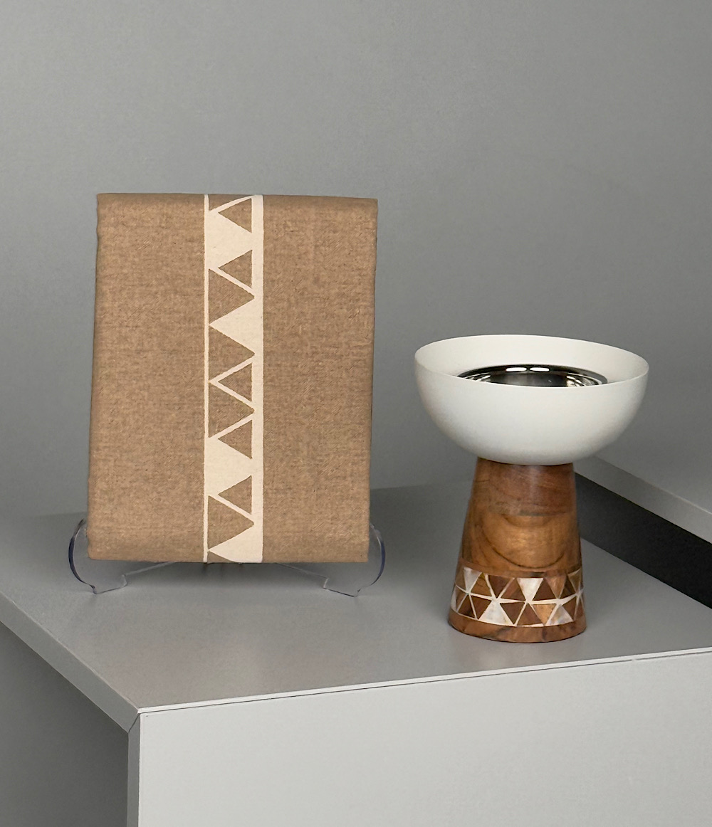 طقم السجادة والمبخر - كريمي