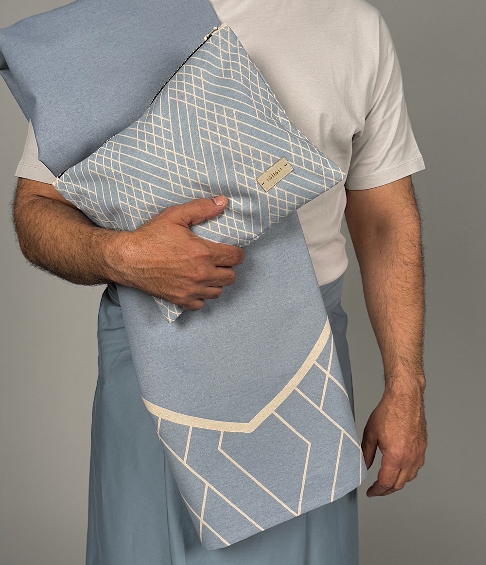 طقم صلاة رجالي -ازرق فاتح 